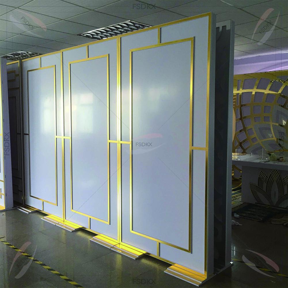 Glänzende Gold-Partydekoration – Event Party Supply Rental Bewertung und Preis